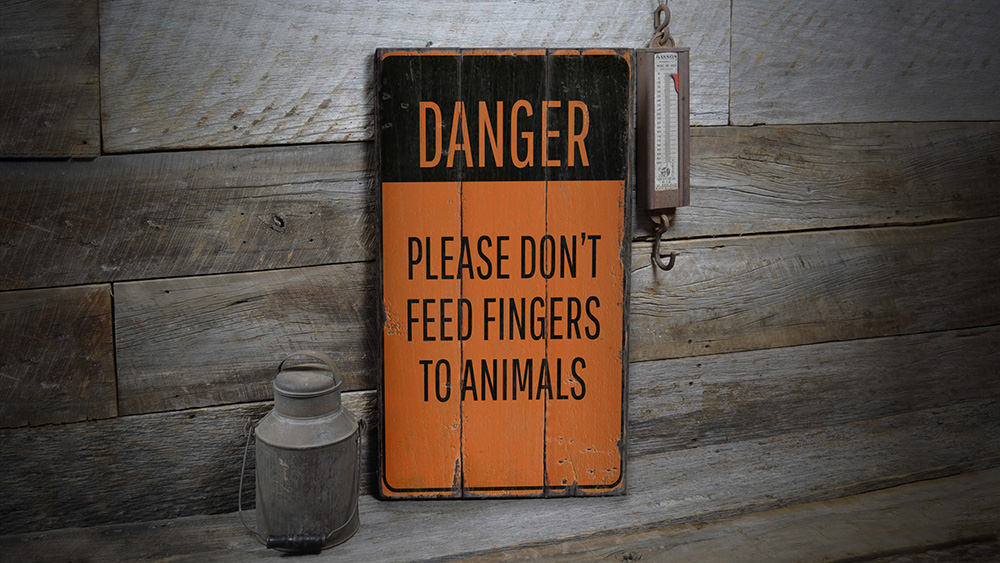 Animal Feeding Warning Vintage Wood Sign